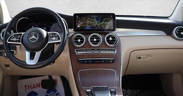 Used 2022 Mercedes-Benz GLC 300 4MATIC image 24