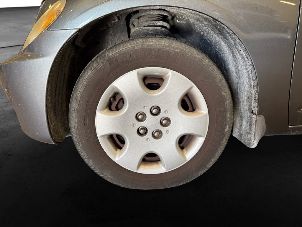 Used 2008 Chrysler PT Cruiser FWD image 10