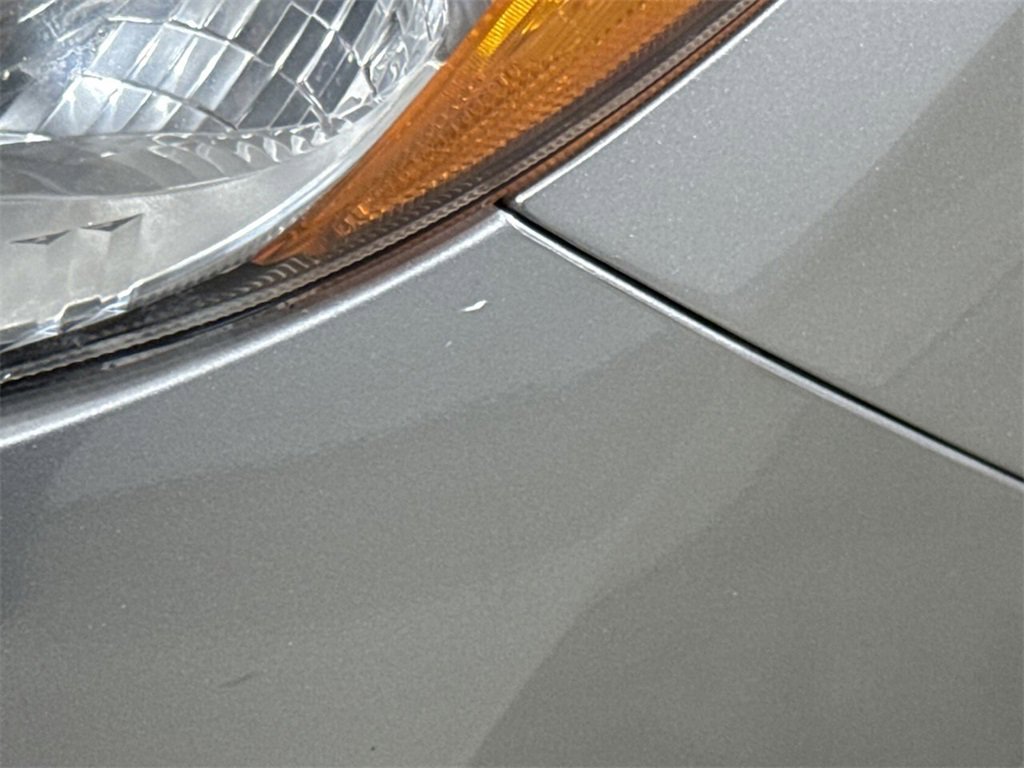 Used 2012 MAZDA MAZDA5 Sport image 37