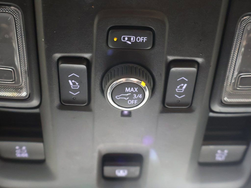 Used 2023 GMC Yukon XL AT4 w/ AT4 Premium Plus Package AWD/4WD image 58