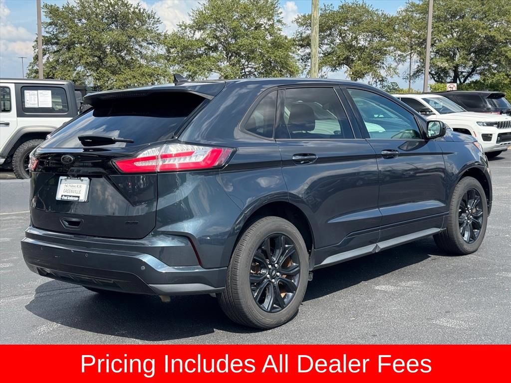 Used 2024 Ford Edge SE w/ Black Appearance Package AWD/4WD image 3