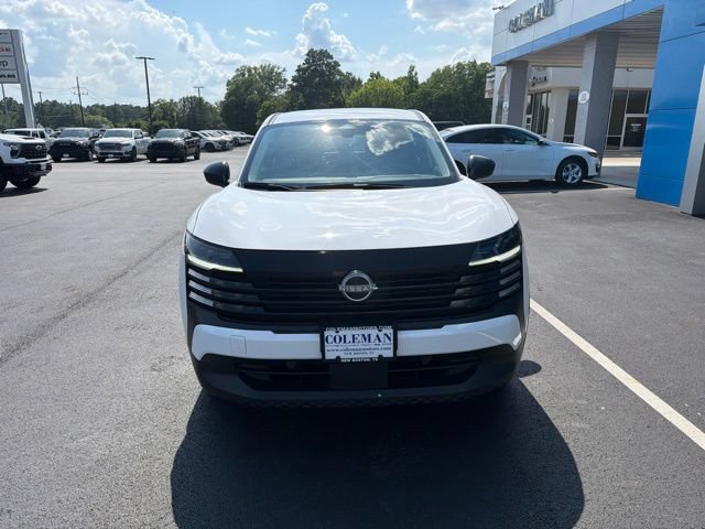 Used 2025 Nissan Kicks S AWD/4WD image 4