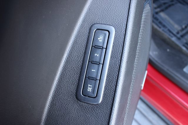 Used 2015 GMC Yukon XL SLT w/ Open Road Package image 12