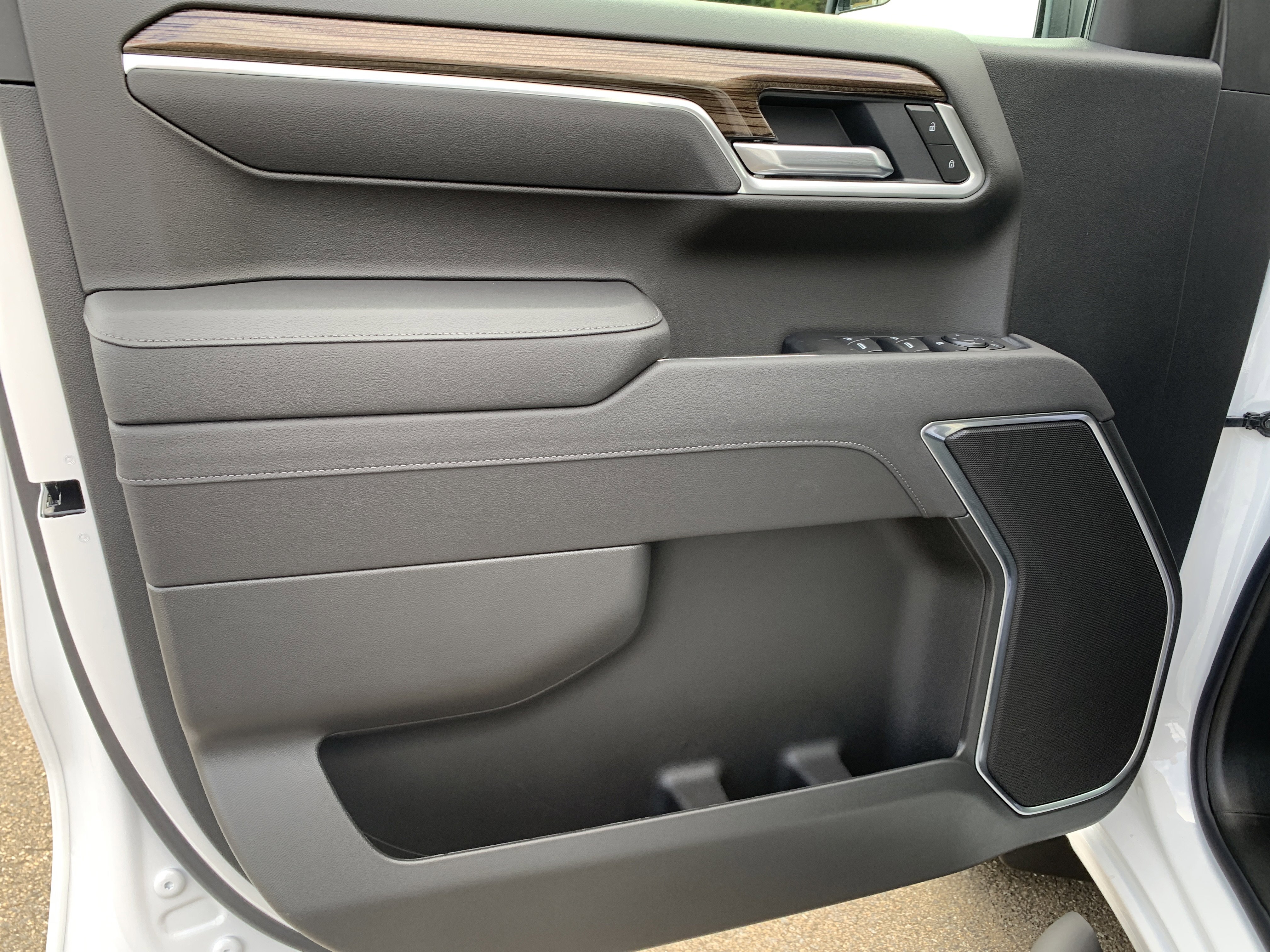 New 2026 Chevrolet Silverado 1500 RST w/ RST Select Package image 9