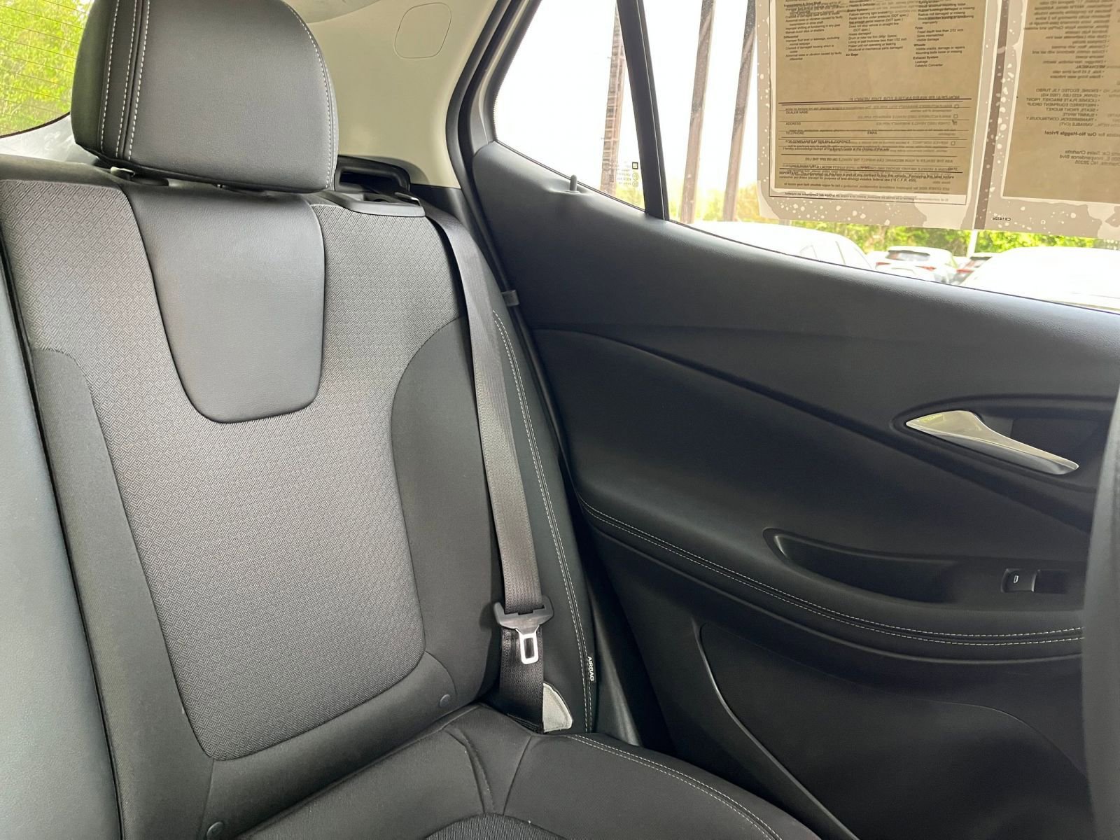 Used 2025 Buick Encore GX Preferred image 36