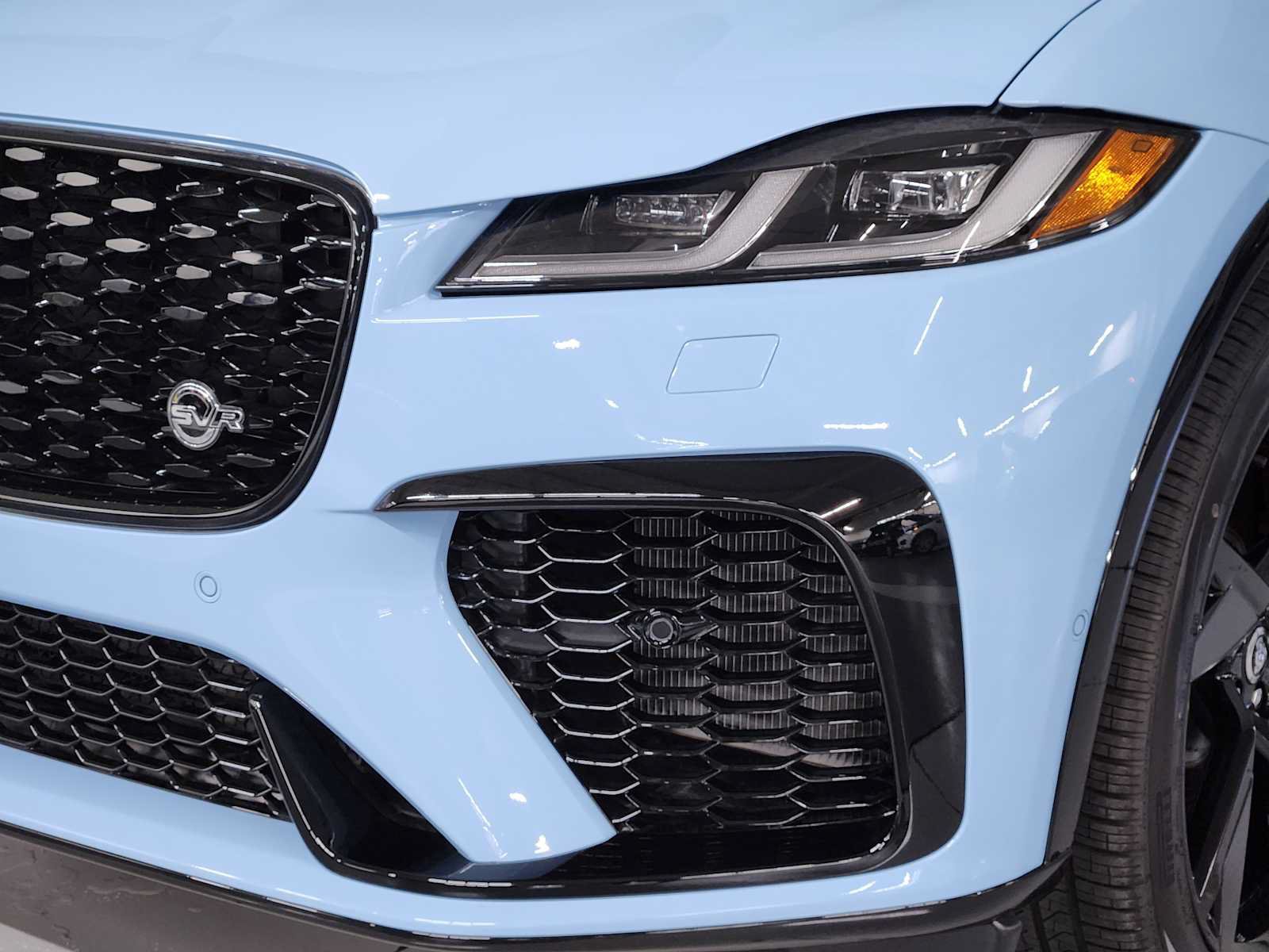 New 2026 Jaguar F-PACE SVR 575 Edition AWD/4WD image 12