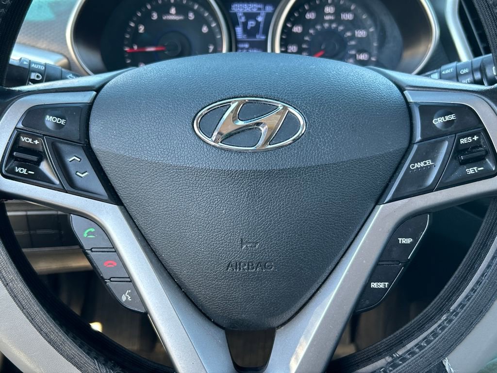 Used 2017 Hyundai Veloster image 10