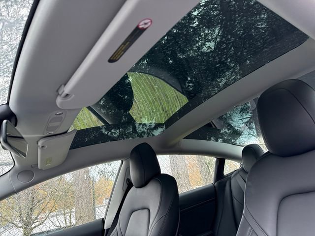 Used 2023 Tesla Model 3 Performance image 26