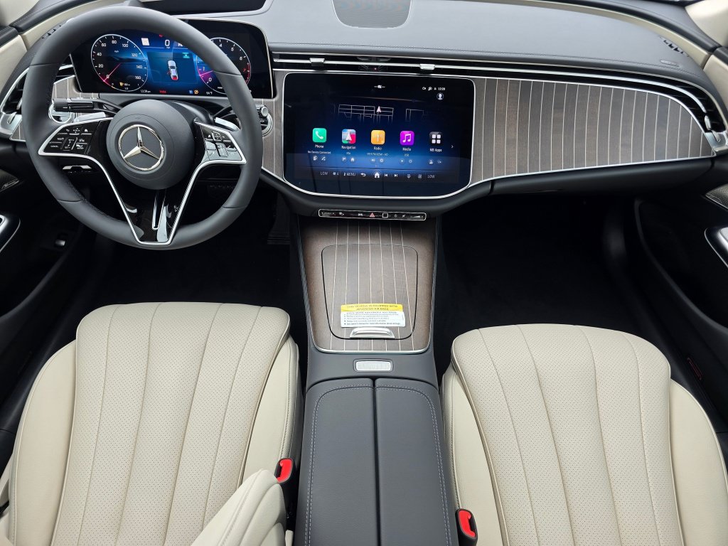 New 2027 Mercedes-Benz E 350 4MATIC Sedan image 17