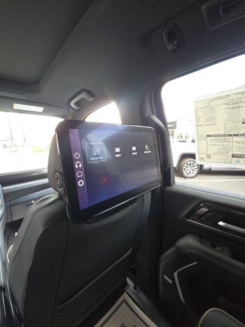 New 2026 GMC Yukon XL Elevation image 18