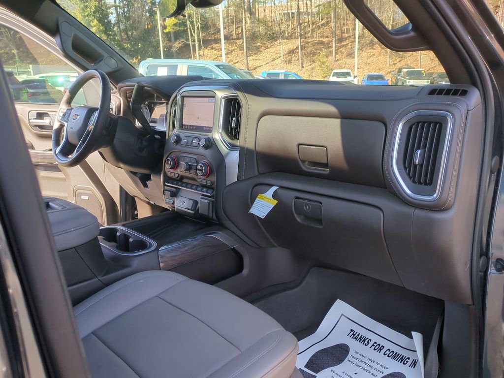 Used 2022 Chevrolet Silverado 1500 LTZ w/ LTZ Premium Package image 34