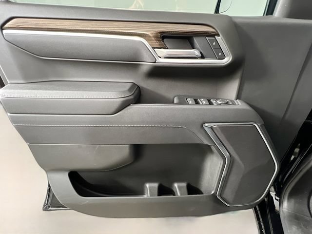 Used 2026 Chevrolet Silverado 1500 RST AWD/4WD image 30