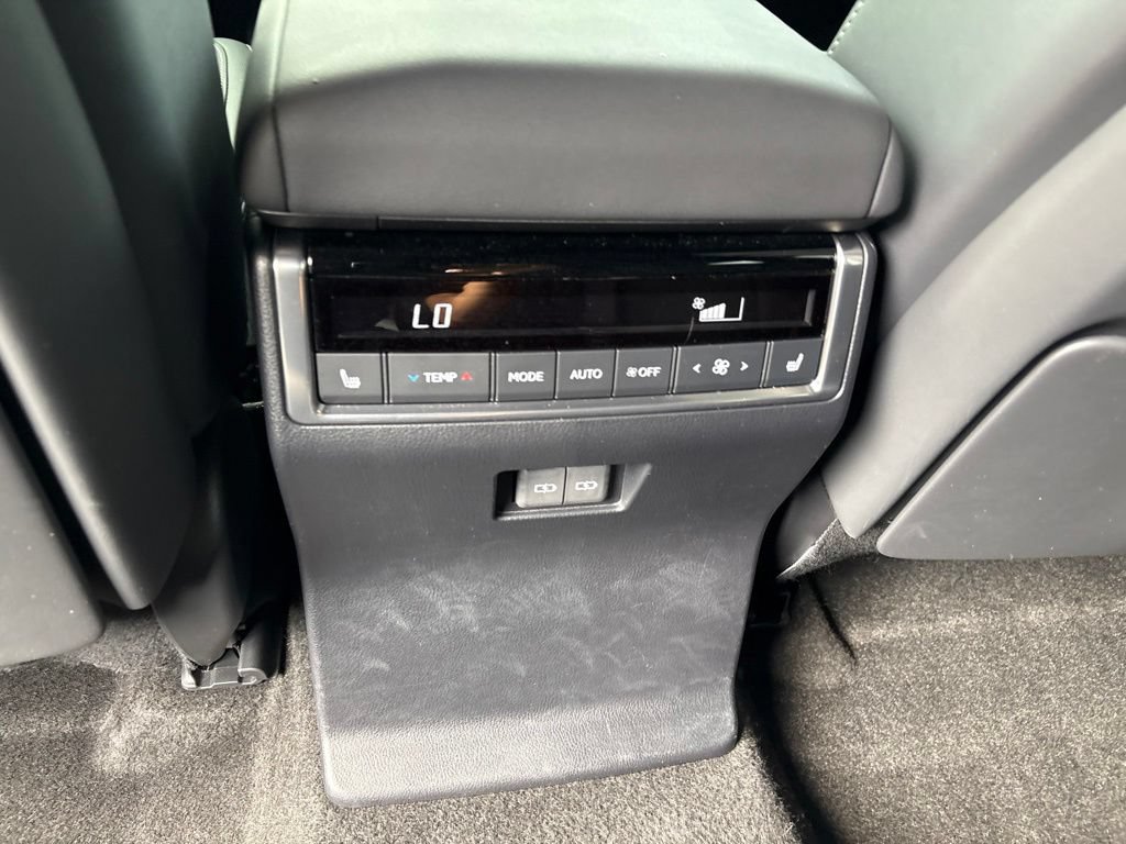 Certified 2024 Lexus GX 550 w/ Accessory Package (2T) AWD/4WD image 18