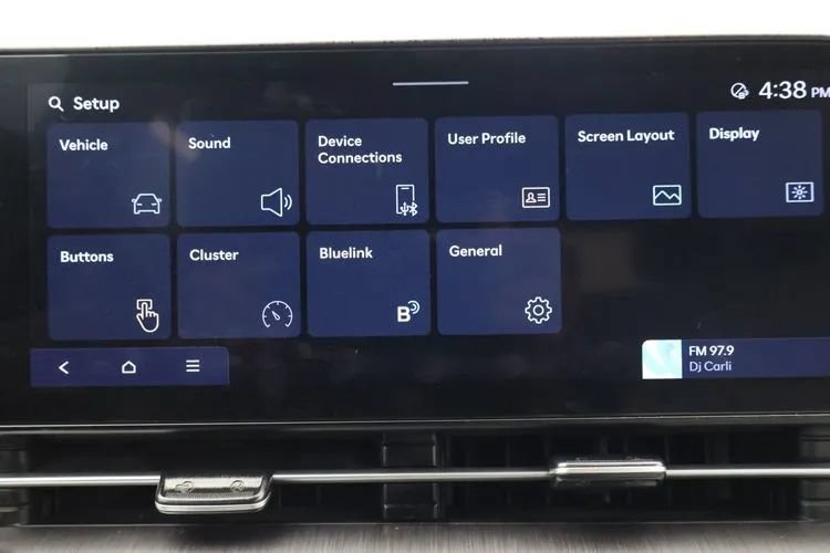 Used 2025 Hyundai Kona SEL FWD image 31