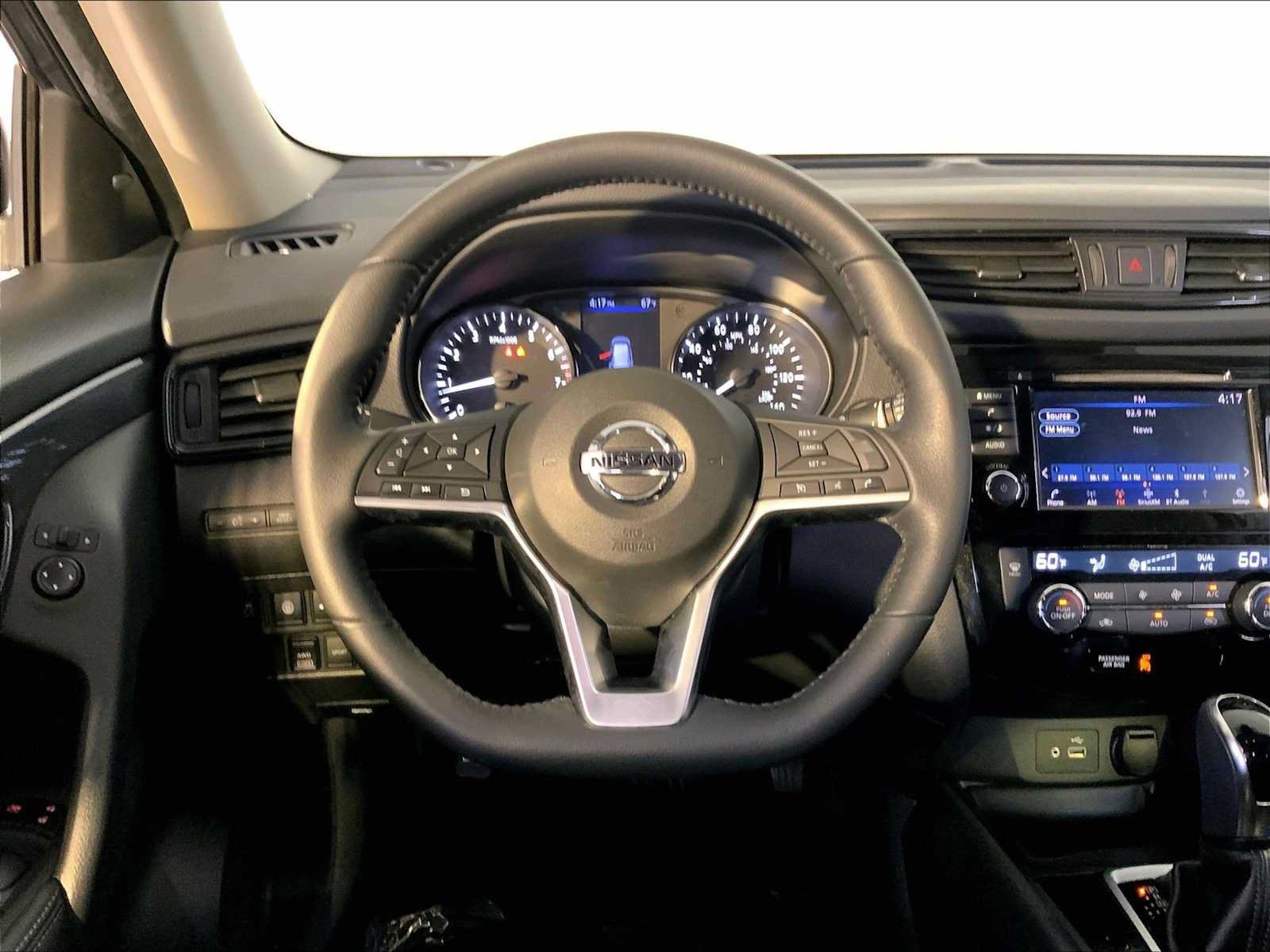 Used 2019 Nissan Rogue SV AWD/4WD image 15