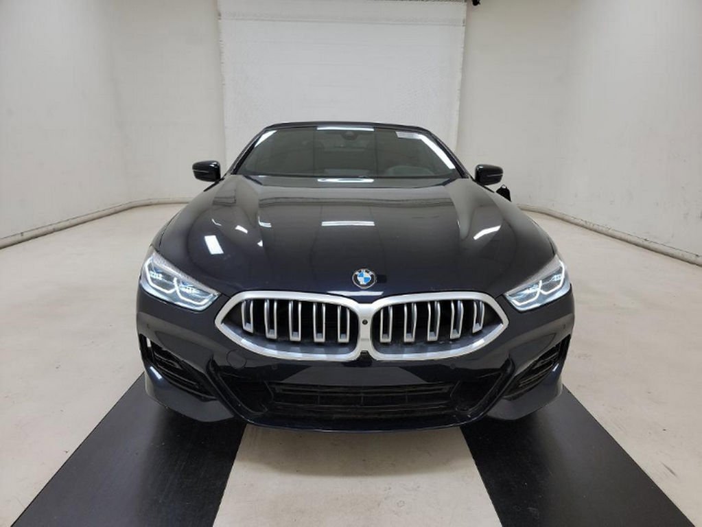 Used 2024 BMW 840i Convertible w/ Comfort Seating Package image 2
