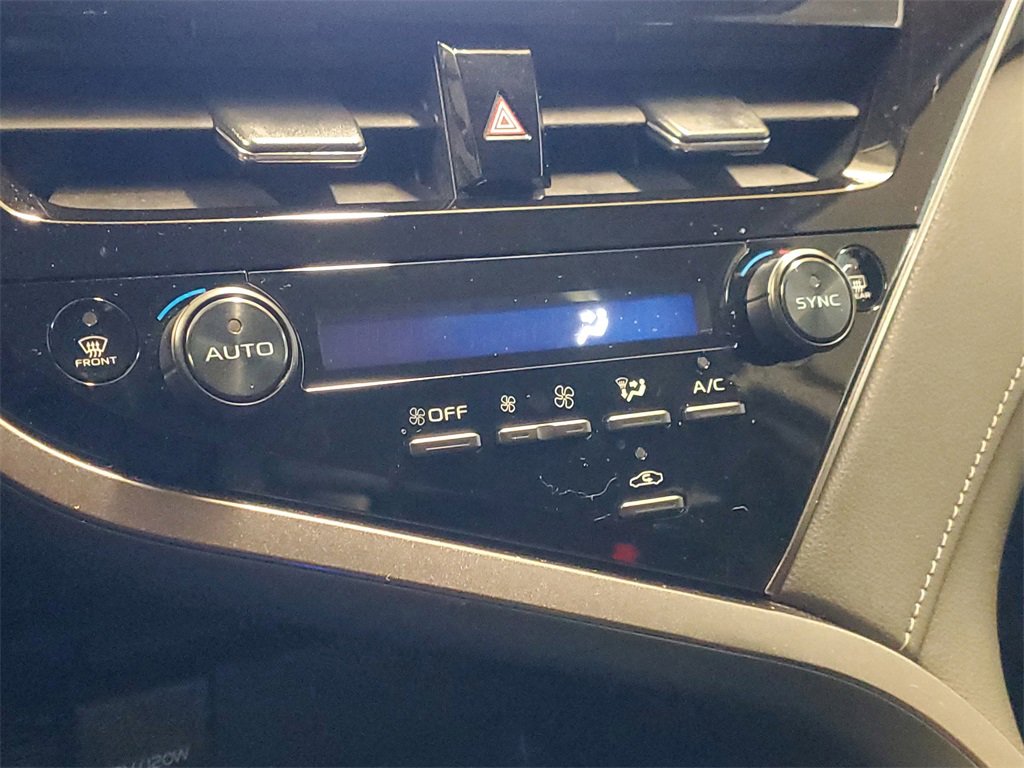 Used 2024 Toyota Camry LE image 28
