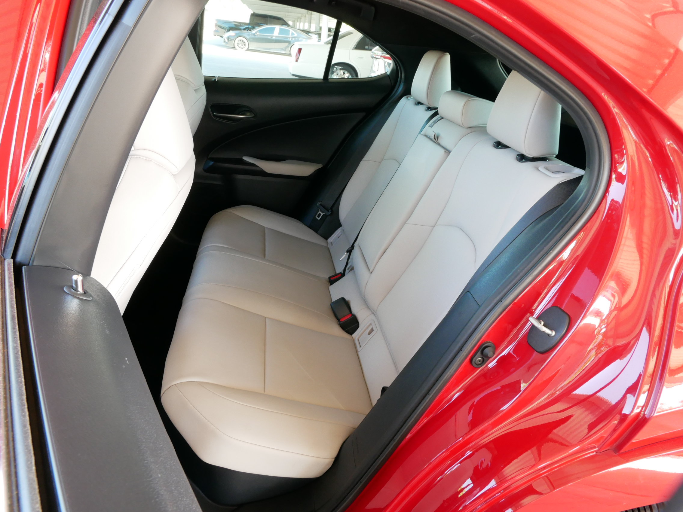 Used 2024 Lexus UX 250h FWD w/ Premium Package image 20