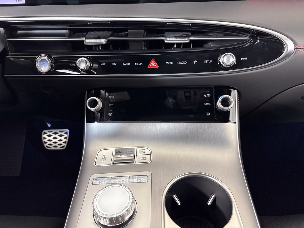 New 2027 Genesis GV70 2.5T Sport Prestige AWD/4WD image 25