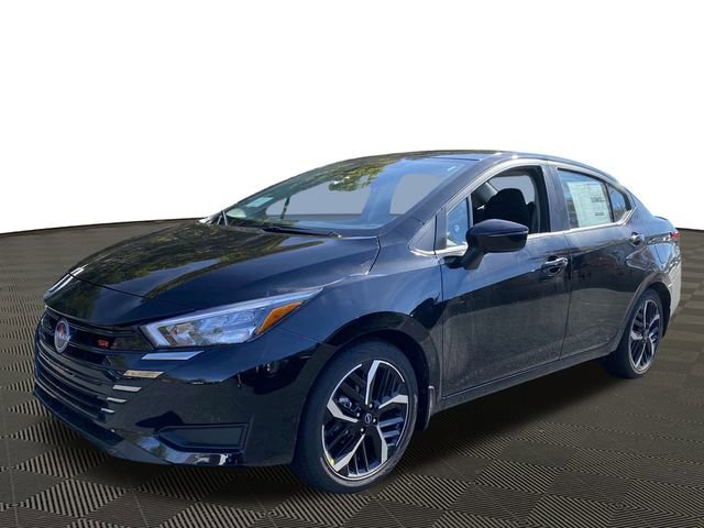 New 2025 Nissan Versa SR w/ Trunk Package
