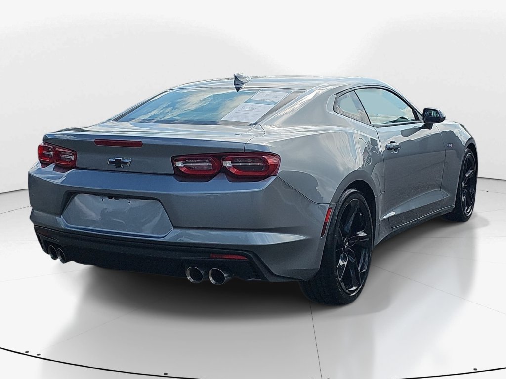 Used 2024 Chevrolet Camaro LT w/ Technology Package RWD image 6