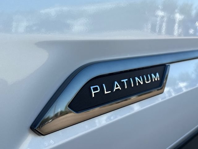 Used 2025 Toyota Tundra Platinum AWD/4WD image 6