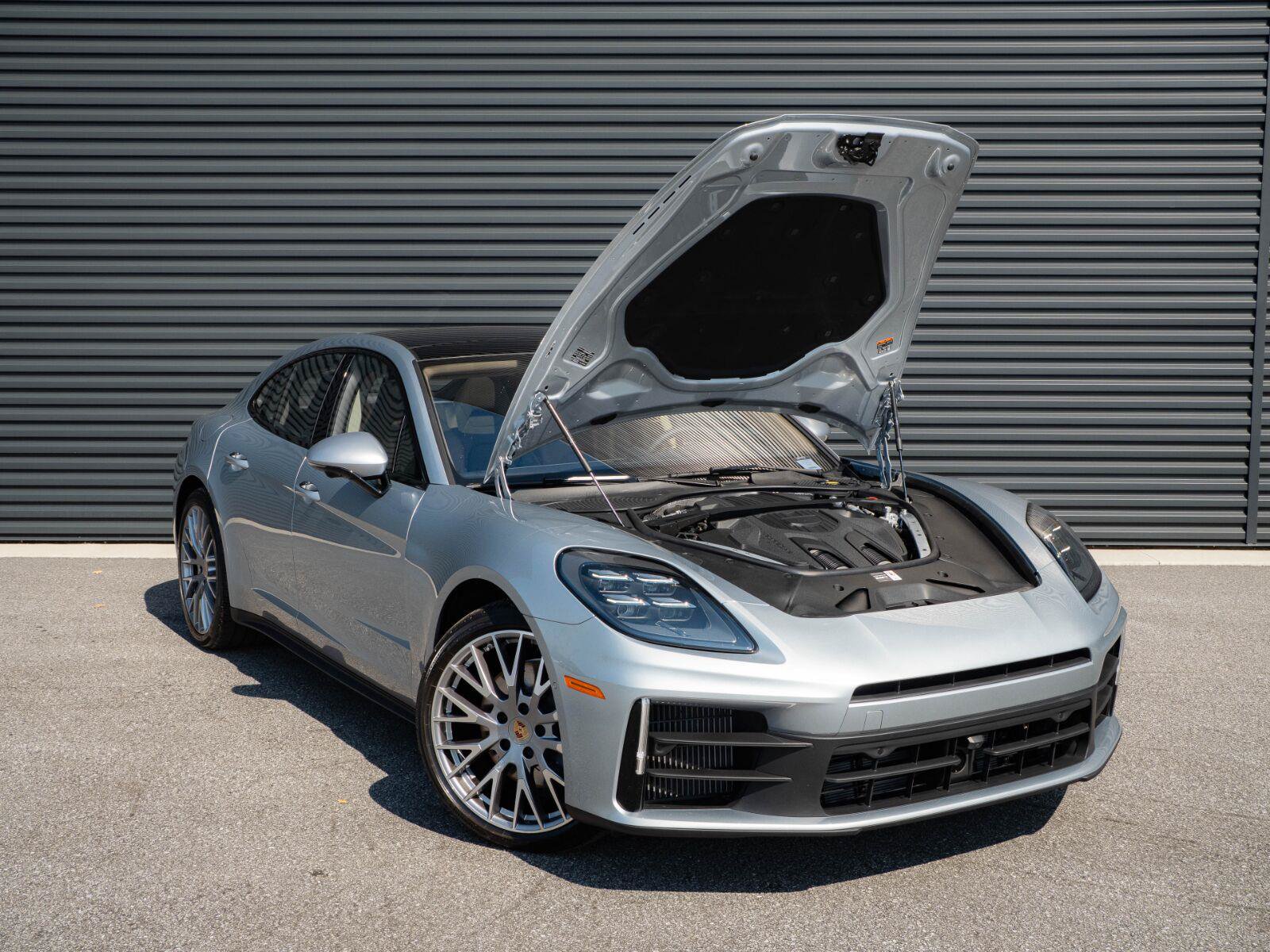 Certified 2026 Porsche Panamera 4 AWD/4WD image 34