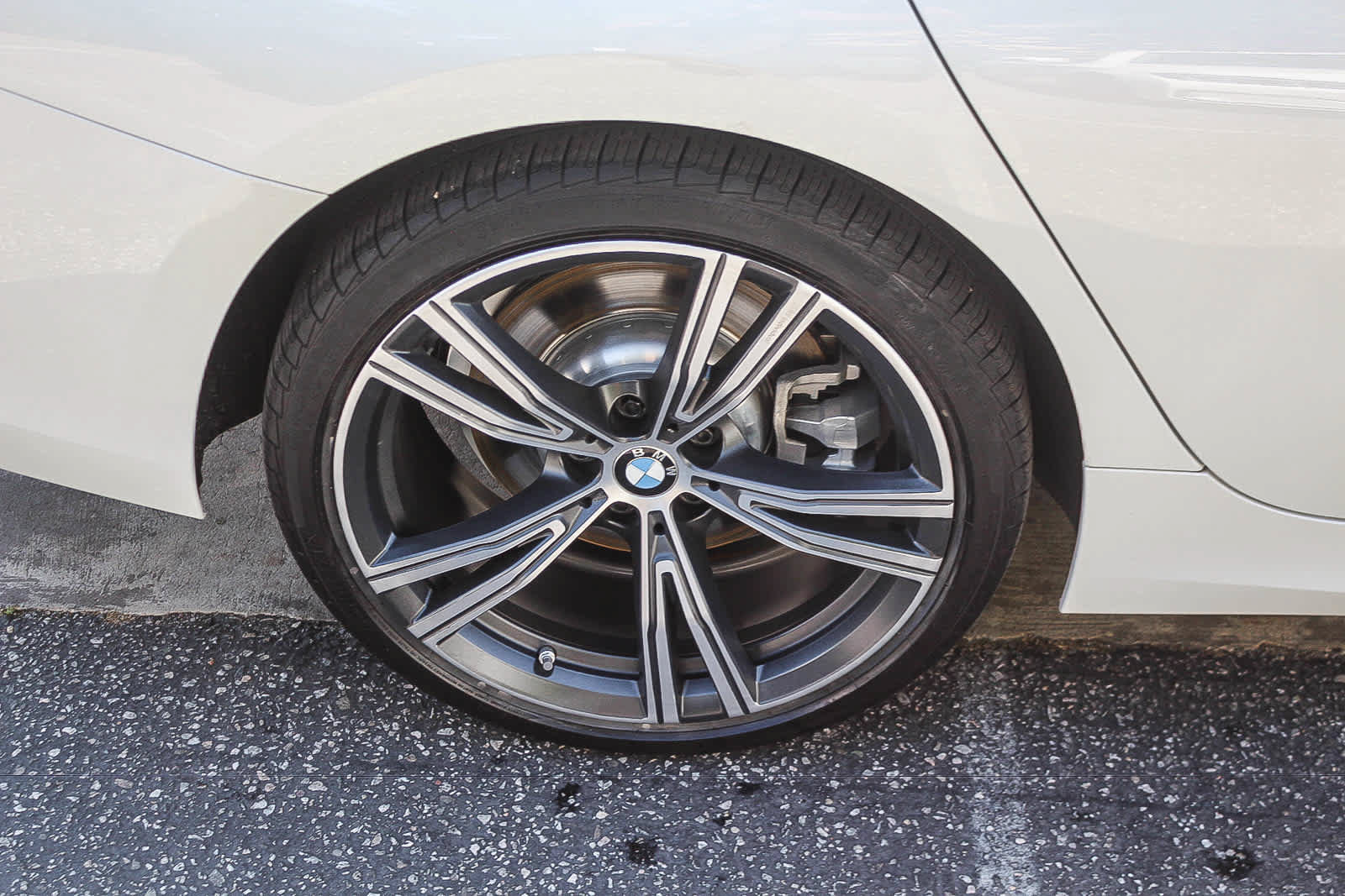 Certified 2023 BMW 330i Sedan w/ Parking Assistance Package RWD image 8