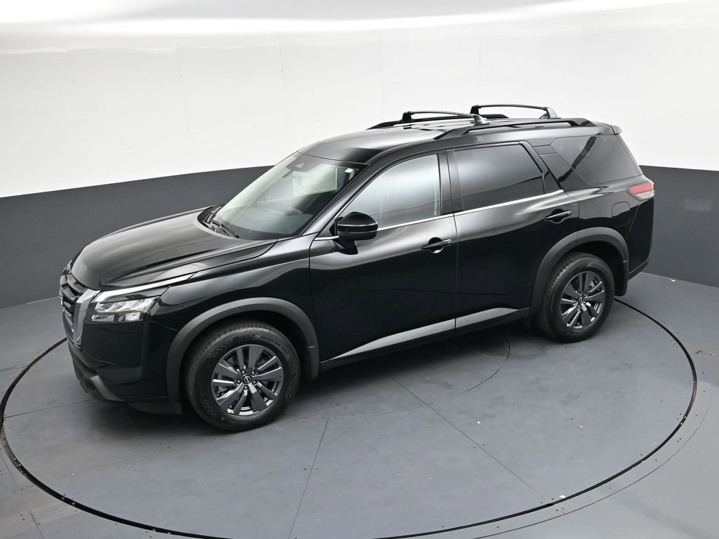 Used 2025 Nissan Pathfinder SV image 25
