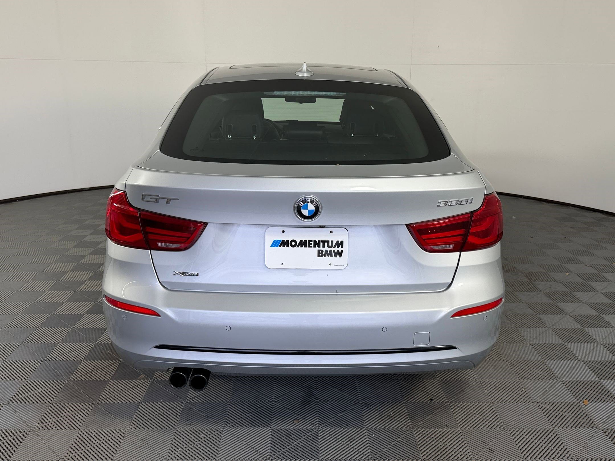 Used 2017 BMW 330i Gran Turismo xDrive AWD/4WD image 10