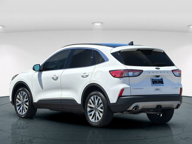 Used 2022 Ford Escape Titanium w/ Class II Trailer Tow Package AWD/4WD image 5