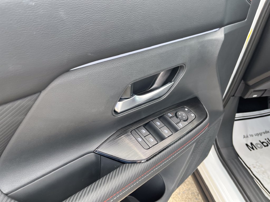 New 2027 Nissan Kicks SR AWD/4WD image 10