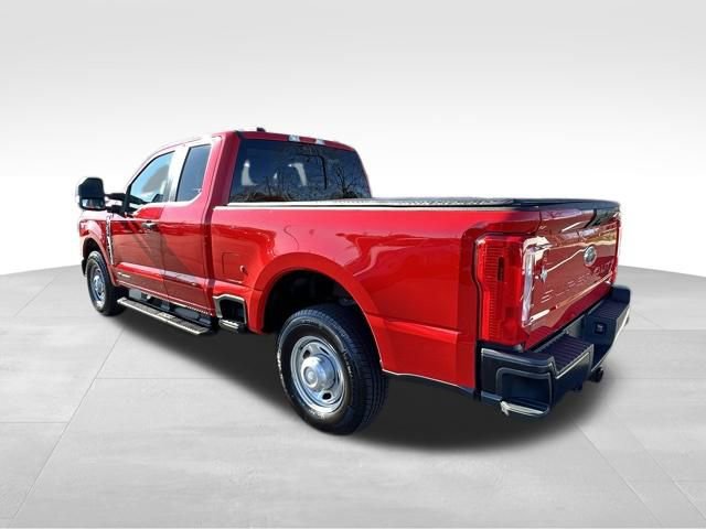 Used 2024 Ford F350 XL image 5