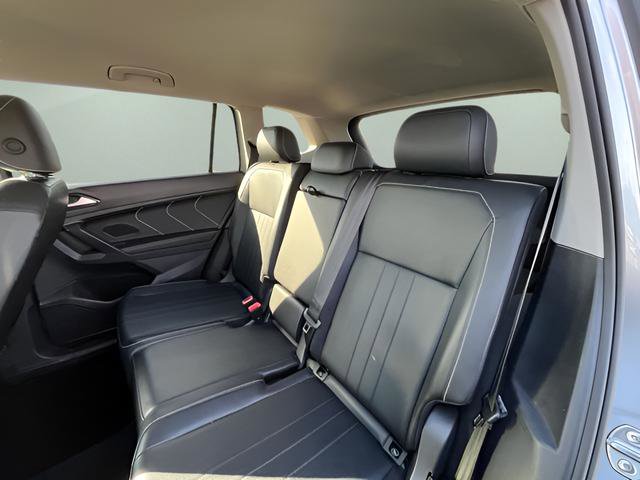 Used 2024 Volkswagen Tiguan SE image 28