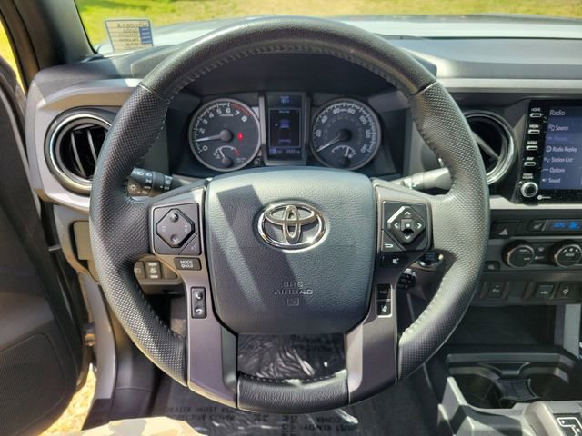 Used 2020 Toyota Tacoma TRD Off-Road w/ TRD Premium Off Road Package AWD/4WD image 20