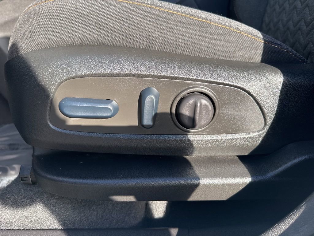 Used 2024 Chevrolet Equinox LT image 10