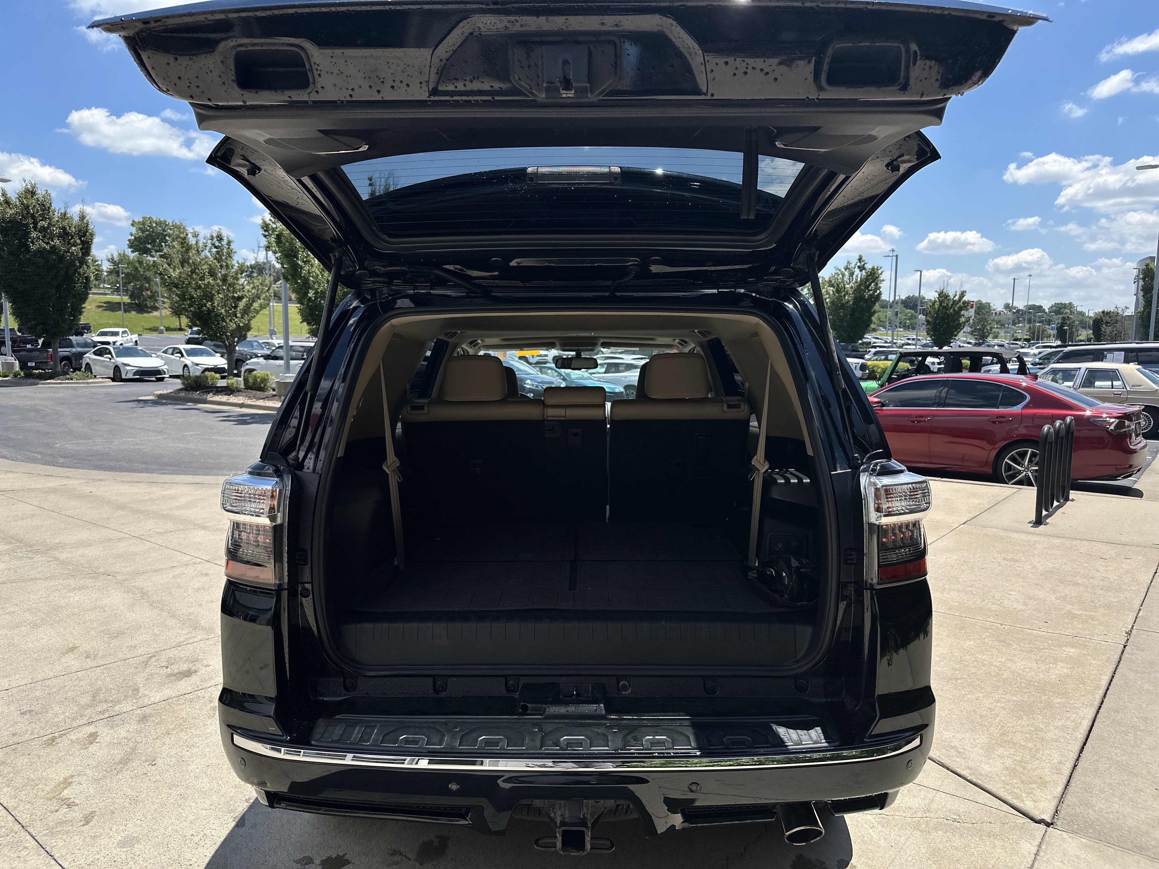 Used 2017 Toyota 4Runner Limited AWD/4WD image 29
