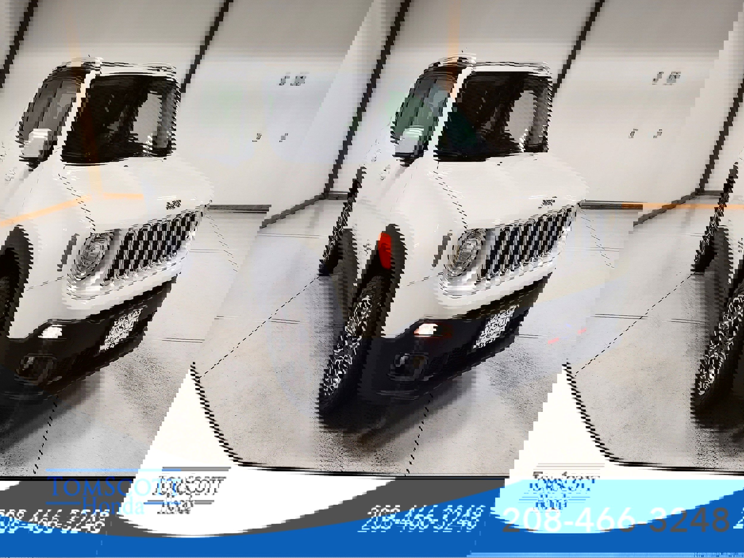 Used 2017 Jeep Renegade Limited image 1