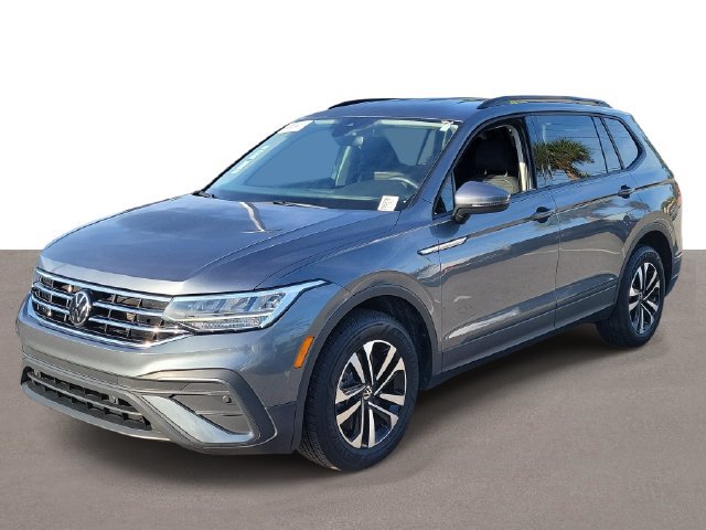Certified 2024 Volkswagen Tiguan S FWD image 2