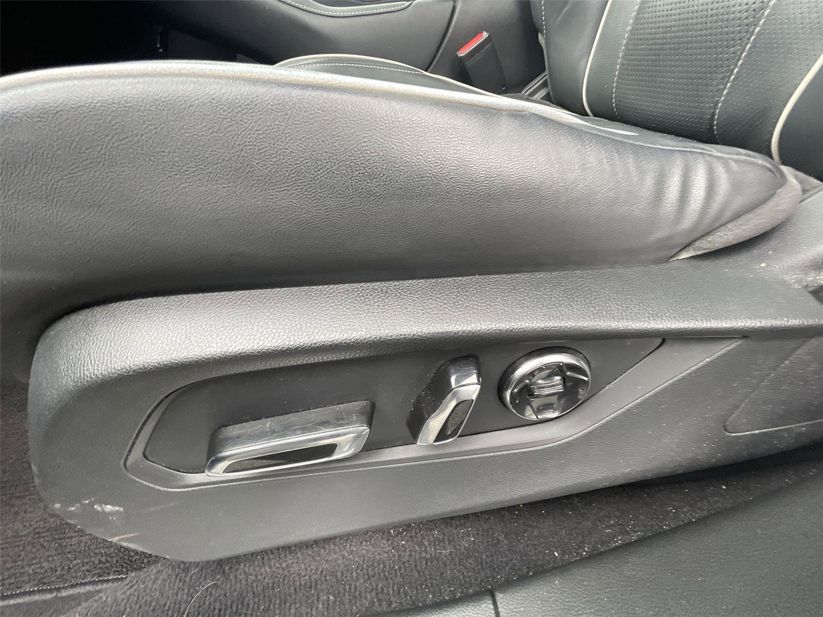Used 2020 Acura RDX AWD w/ Advance Package image 13