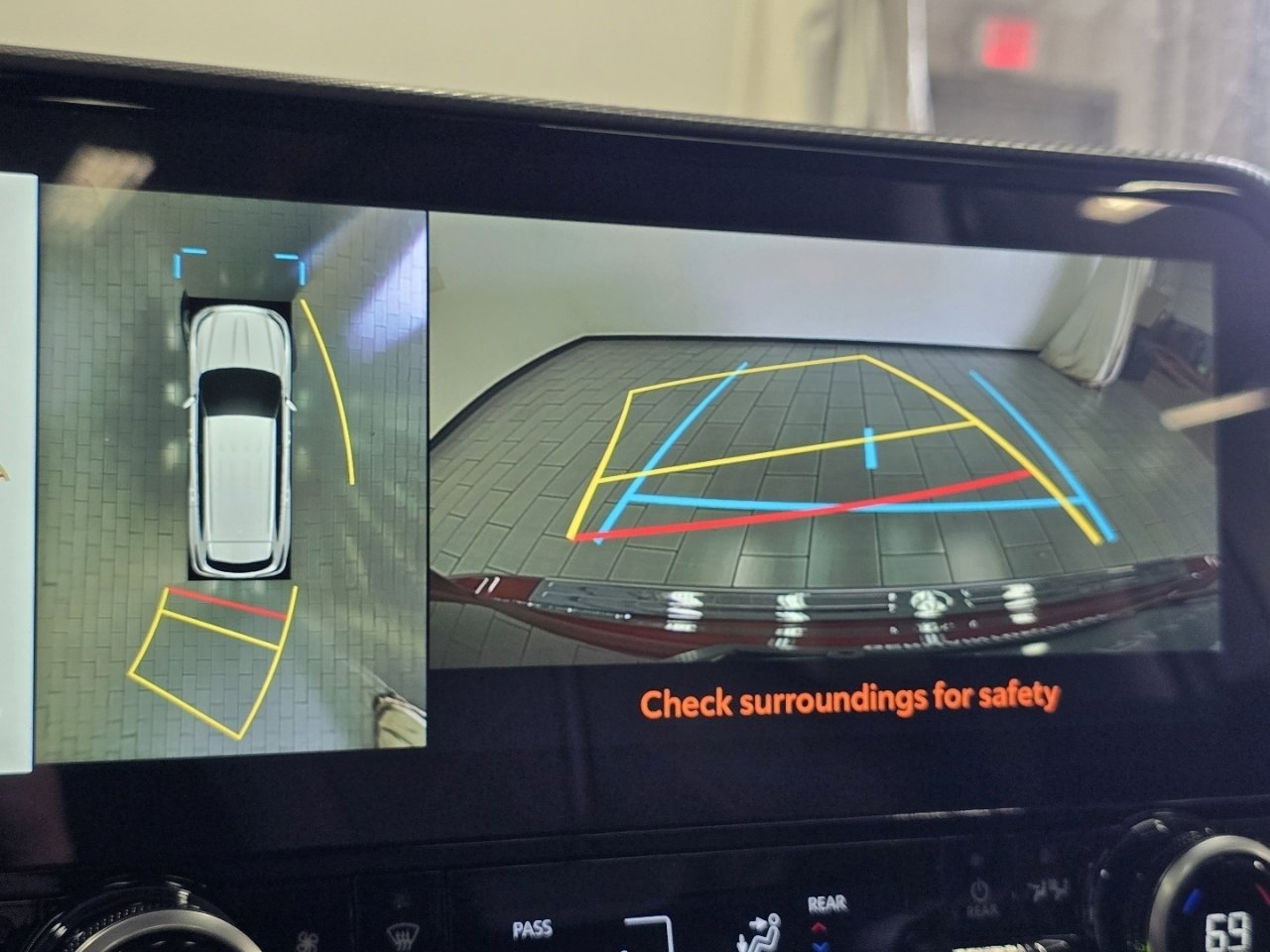 New 2026 Toyota Highlander Platinum AWD/4WD image 7