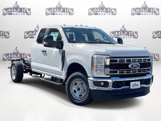 New 2026 Ford F350 XL w/ XL Chrome Package