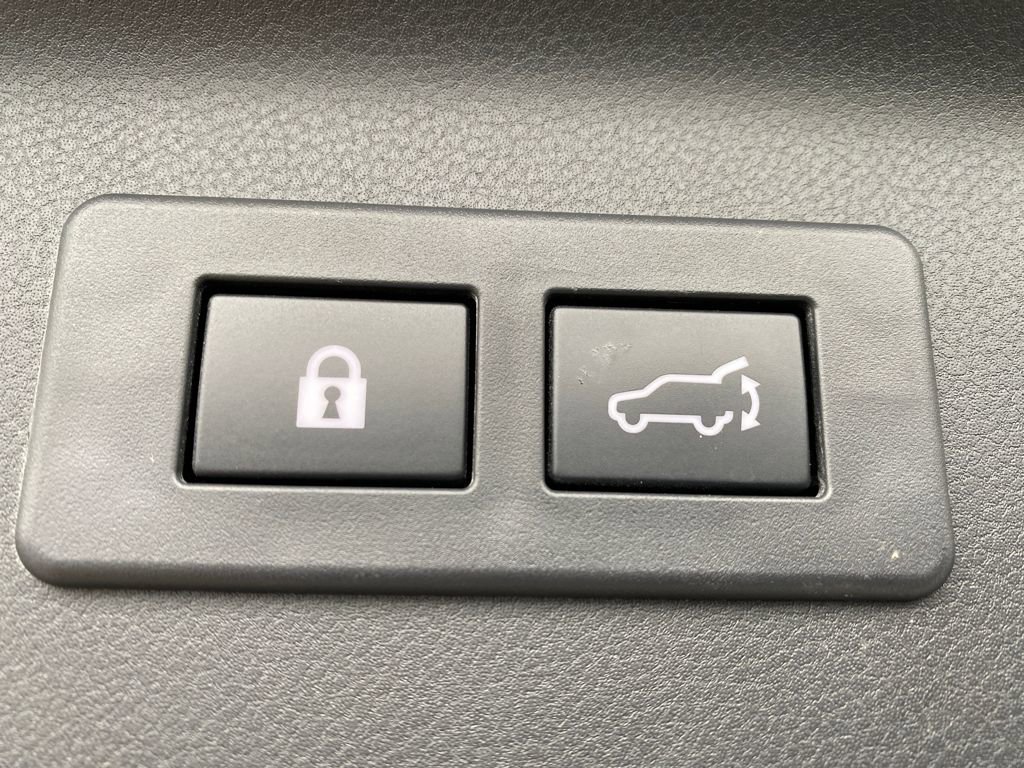 Certified 2025 Subaru Forester Limited image 32