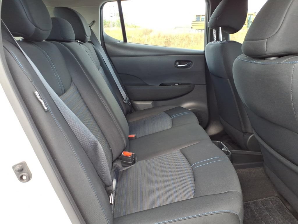 Certified 2025 Nissan Leaf SV Plus FWD image 10
