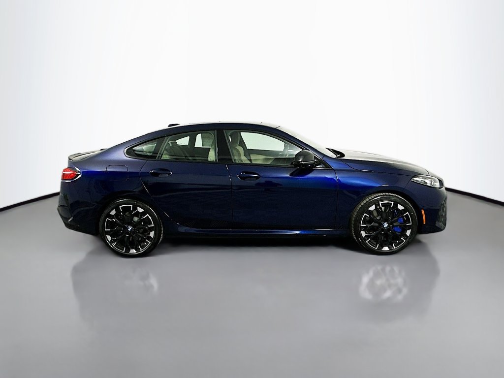 Used 2026 BMW M235i xDrive w/ Technology Package AWD/4WD image 4