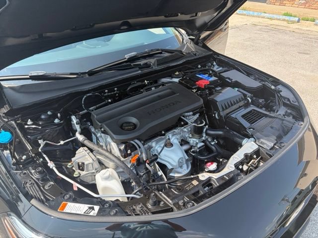 Used 2025 Honda Civic Sport image 9