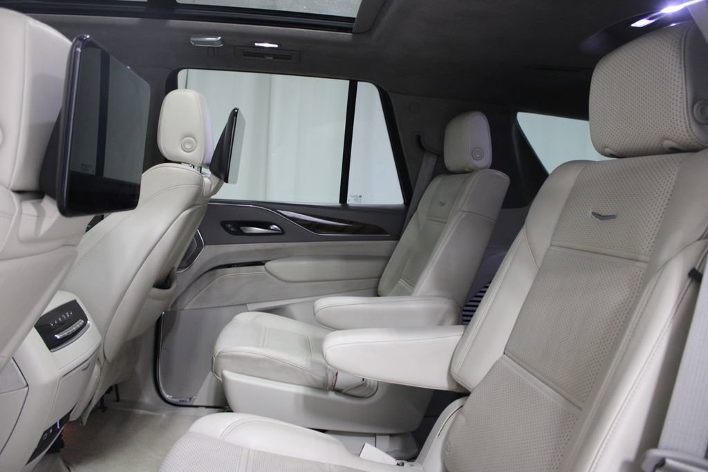 Used 2021 Cadillac Escalade Sport Platinum image 21