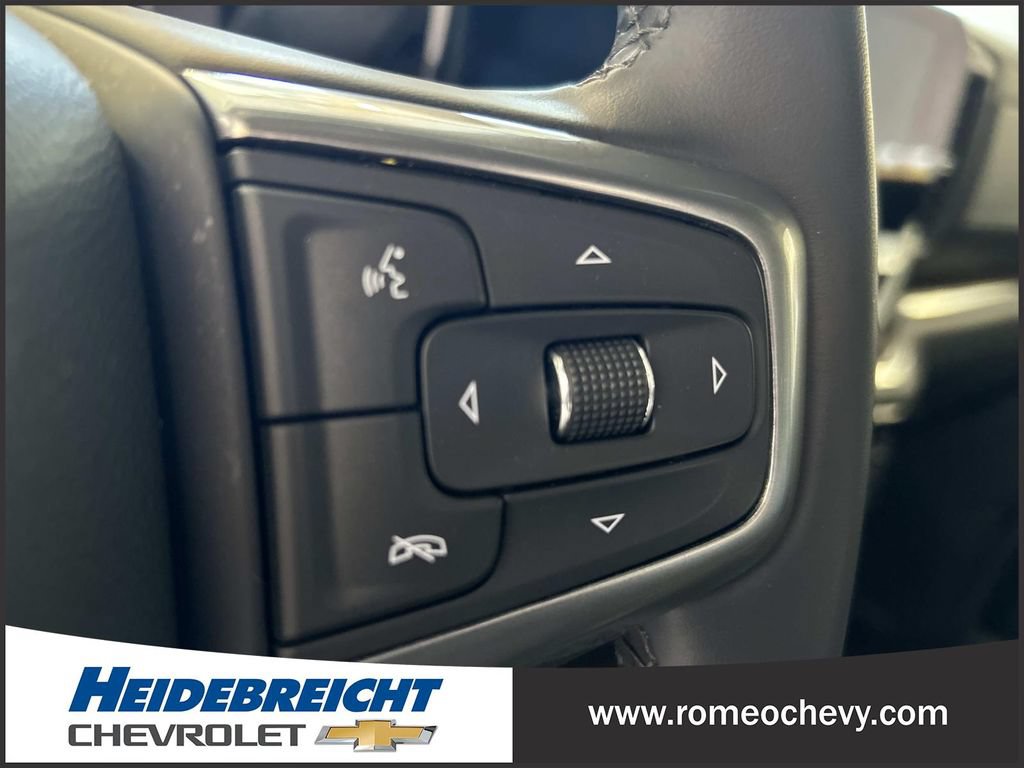 Used 2023 Chevrolet Silverado 1500 LT AWD/4WD image 20