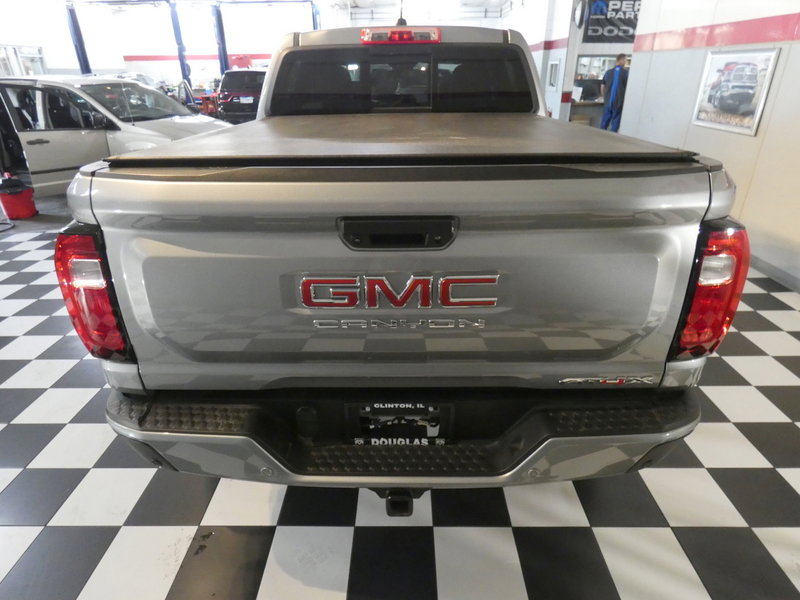 Used 2023 GMC Canyon AT4X image 5