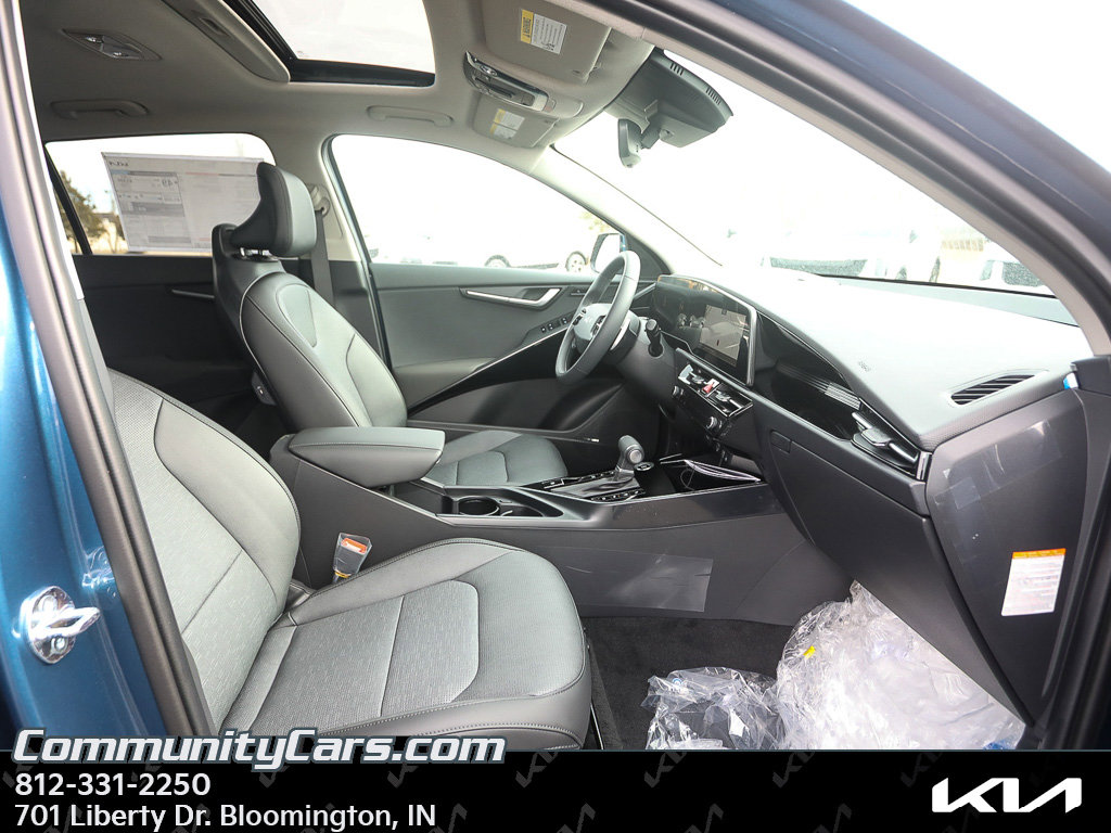 New 2026 Kia Niro SX Touring image 19